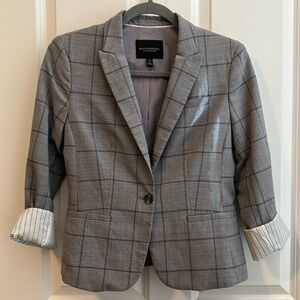 Women’s Banana Republic Grey Blazer - Size 4P